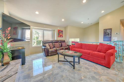 Laptop-Friendly Cathedral City Gem with Fireplace!