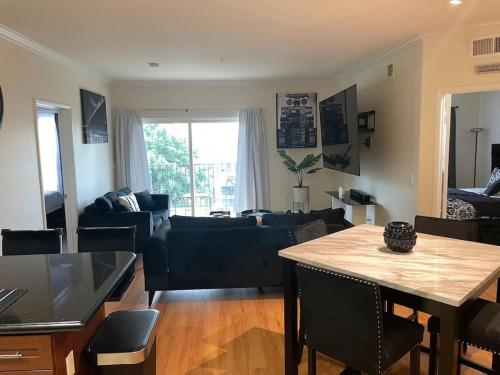 Luxury 2 bedroom apartment in downtown LA!, Los Angeles