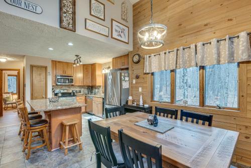 Eco-Friendly Poconos Cabin with EV Charger! in Gouldsboro, USA