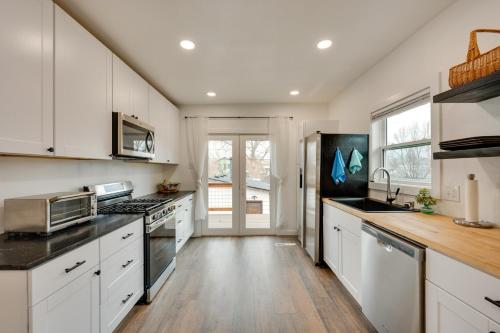 Chic Erie Vacation Rental ~ 14 Mi to Boulder! in Erie (CO)