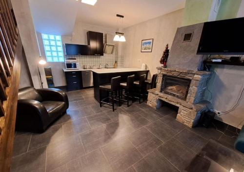 2 bedrooms, 4 beds