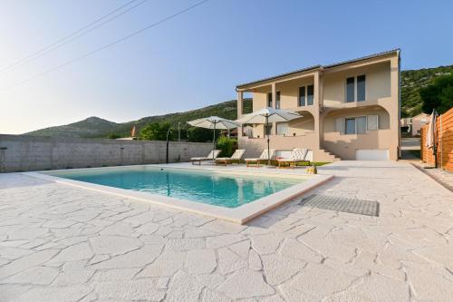 Family friendly house with a swimming pool Vrana, Biograd - 21828 - Location saisonnière - Pakoštane