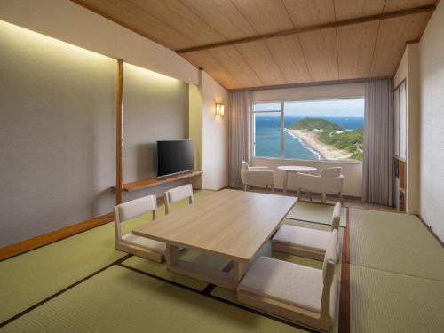 Japanese-Style Room