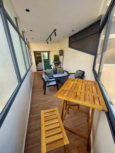modern apartment opposite to HASSAN2 MOSQUE with side SEA view with sports machines with free underground GARAGE prohibited for unmarried couples of Arab origin space of 85m apartment too QUIET, Casablanca (zdjęcie 6)