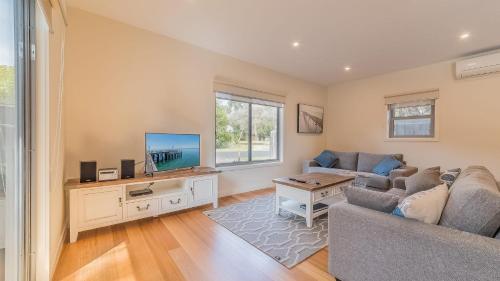 Three-Bedroom Apartment image 9