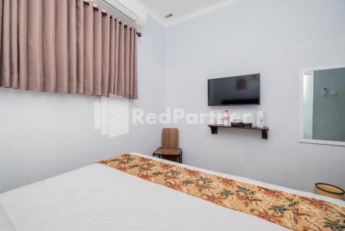 Standard Double Room image 4