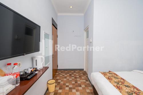 Standard Double Room image 5