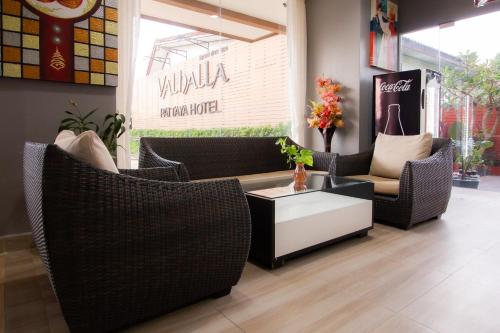 Valhalla Pattaya Hotel - 로비