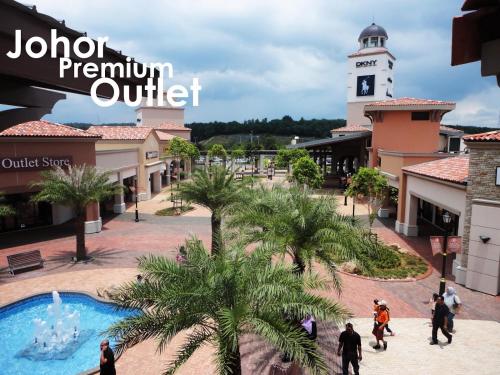 Nearby attraction, Palazzo Hotel in Senai / Airport
