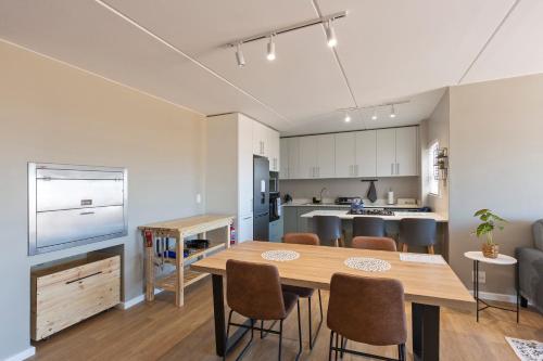 Køkken, Nivica 46 Luxury Apartment Langebaan in Olifantskop