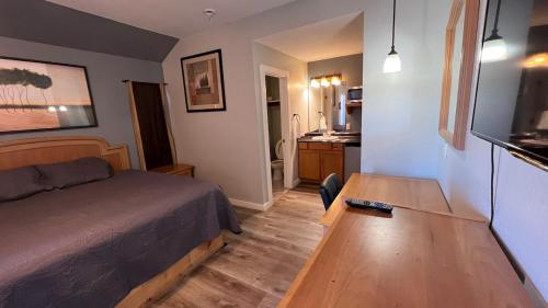Texas Lodge Kenedy – Kenedy, TX