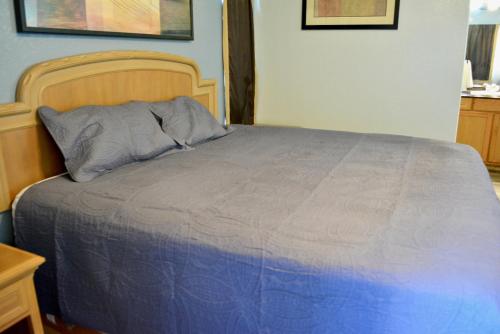 Texas Lodge Kenedy – Kenedy, TX