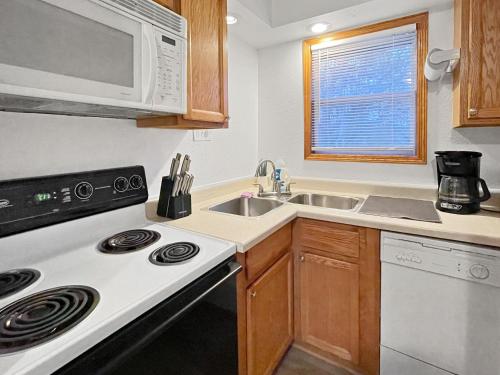 3bed Cozy House In Quiet Neighborhood in Des Moines, USA