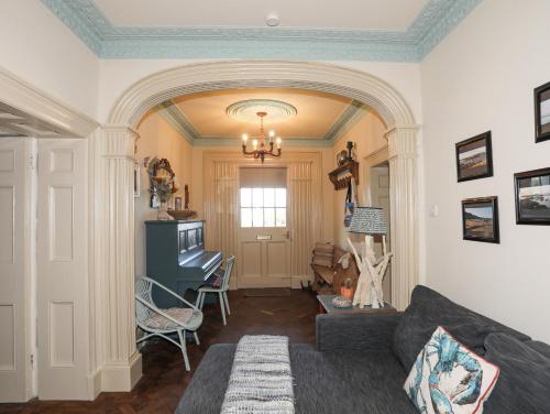 Towyn Lodge - image 8