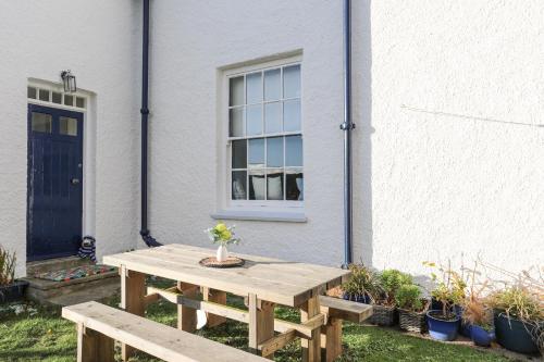 Towyn Lodge - image 2
