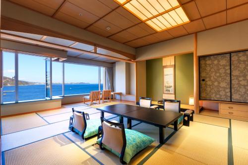 Standard Japanese-Style Room with Ocean View - Breakfast & Dinner Included - Tower Building