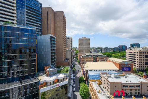 MetaWise Sydney CBD Haymarket Luxe 2Bed Penthouse Bella - image 4