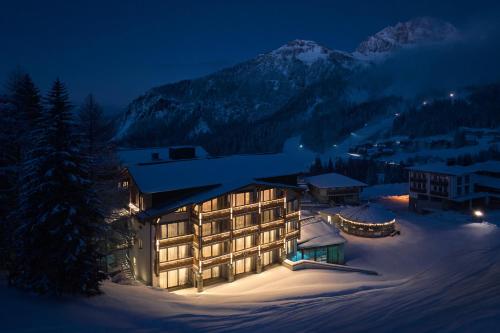 Hotel Wulfenia 4S - Adults Only in Sonnenalpe Nassfeld