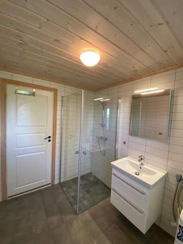 Hytte i landlige omgivelser på Hadeland (Hytte i landlige omgivelser pa Hadeland) in Gran