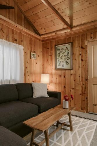 2403 - Oak Knoll #4 cabin
