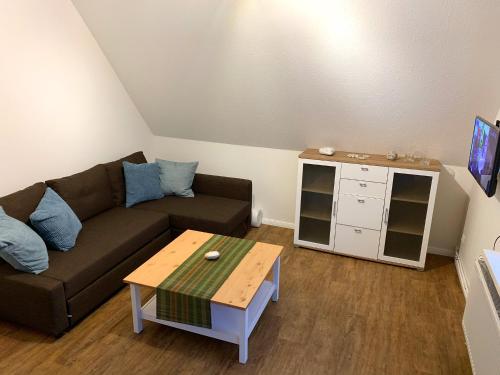 . Ferienwohnungen Arp "Nordsee" mit Balkon und Parkplatz