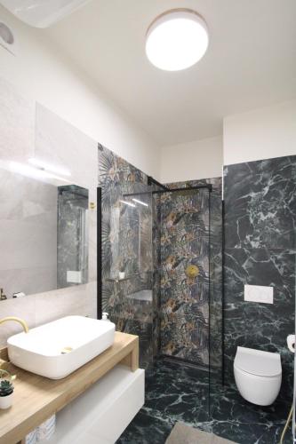 MilanRentals - Rainforest - image 2