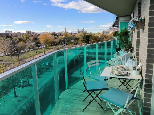 El Balcón del Ebro by Alogest- Vistas, piscina y con parking - Apartment - Zaragoza