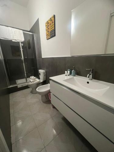 King Room image 8