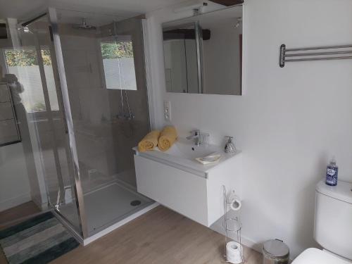 Single Room with Garden View image 1