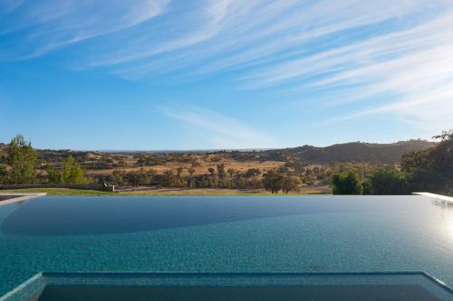 Eagle Oak Ranch by AvantStay Views Pool Privacy