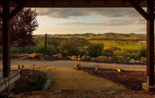 Olive Ranch by AvantStay Enjoy Sunsets over the Valley 4.5 Acre Ranch Home