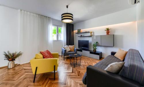 Apartments Čolak - main image