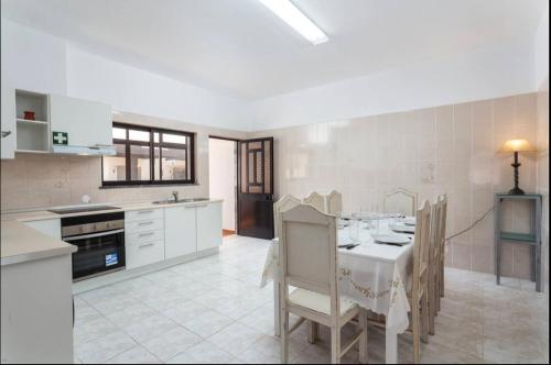 Cocina, Blife Aerya private rooms - Airport stay in Montenegro