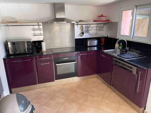 Villa climatisee piscine 3 chambres mer a 800m in Les Breguieres