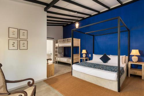 Family Room with Garden View with Early Check-in / Late Check-out on availability, 10% discount on Additional Food & Beverage and 10% discount on Spa Treatments image 4