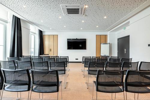 513504308 Hôtel Apollinaire Nice