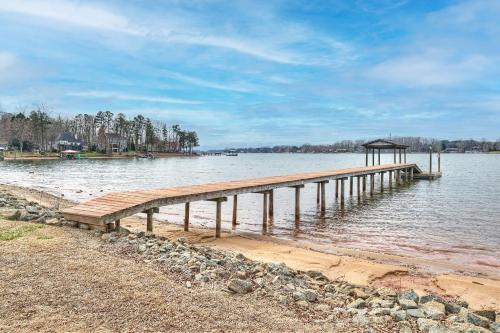 Ponderosa Pointe by AvantStay Boathouse Views