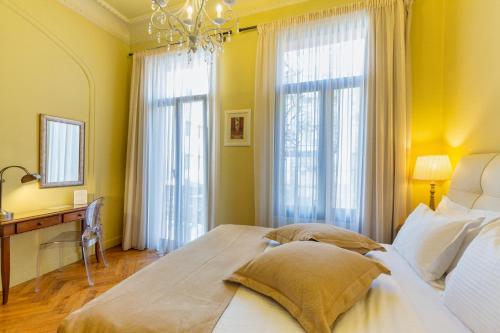 Sweet Home Hotel - image 2