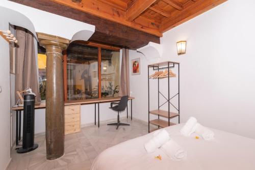  Alh Patio Apartamentos in Granada