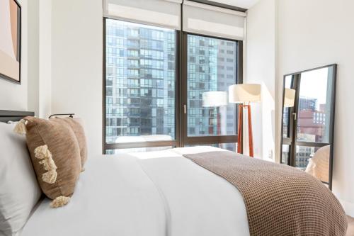 LIC 2BR w Gym DM Elevator Private Balcony NYC-769, New York (Foto 10)