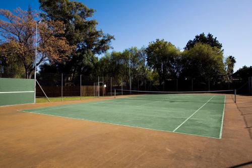 Oudtshoorn Inn Hotel – Oudtshoorn, KS