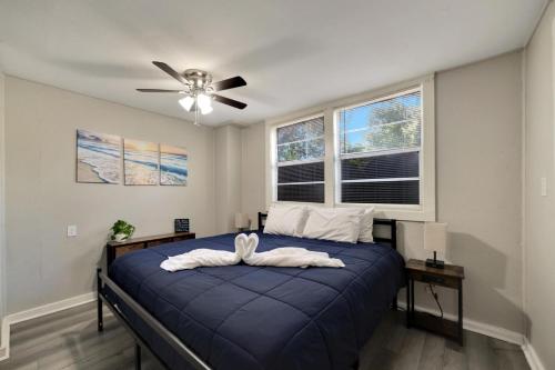 Tampa Delight Modern 2 Bedroom Retreat in Tampa, USA