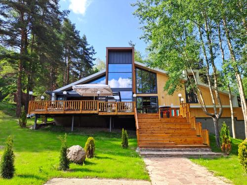 Saint Constantine Mountain Retreat in 佩什泰拉