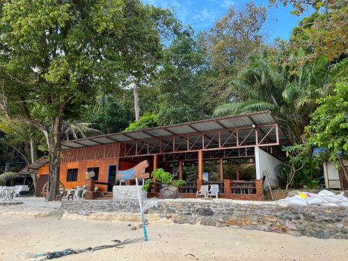 Phi Phi Private Beach Resort - 숙소 외관