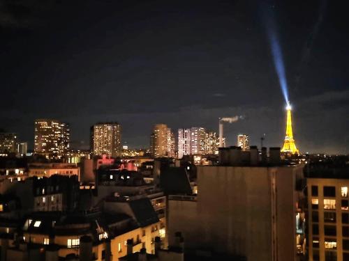 Appt 60m² with balcony, Eifel Tower view from room - Location saisonnière - Paris