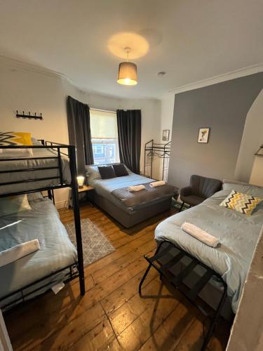 Rooms Anfield- 5 mins from LFC, Liverpool (photo 2)