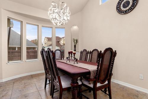 Randolph Central Location, 1-story, Chef Kitchen, Creekside in Schertz (TX)