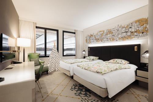 Hilton Amsterdam Airport Schiphol Room Type - Family King Suite