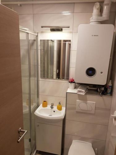 Zagreb apartment - Tap to explore photos