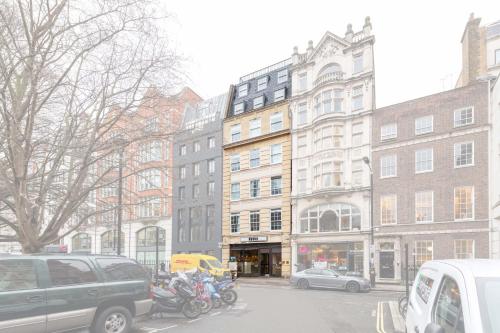 Golden Square Soho, Londýn (fotografie 2)